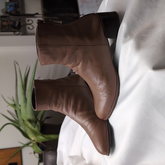 Stewart Weitzman boots - Picture 2 of 10